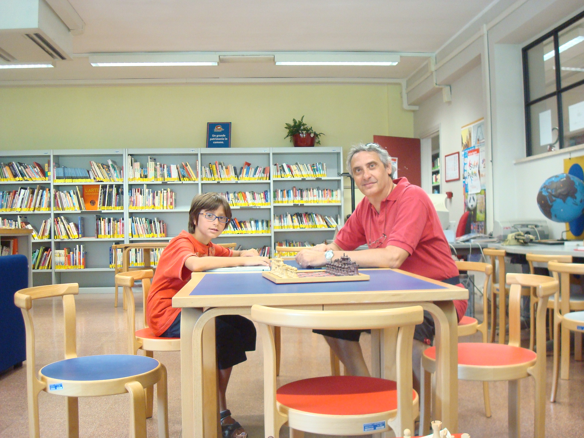 biblioteca sezione bambini e ludoteca